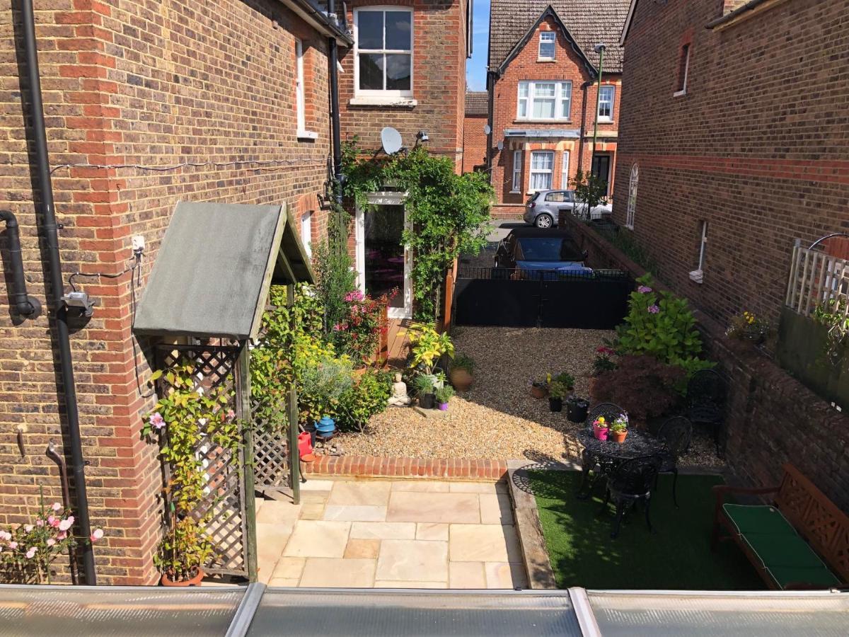 Kristina'S Coach House Horsham Exterior foto